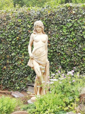 Beeld dame 4623 - Afbeelding 3