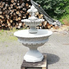Fontein met 1 schaal en Franse lely
