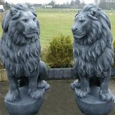 Set grote leeuwen grijs/zwart gepatineerd