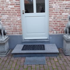 Set Engelse jachthonden op sokkel antraciet kleur