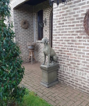 Jachthonden op sokkel - Afbeelding 2