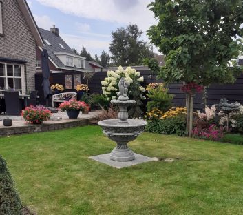 Fontein 38 jongen met vis - Afbeelding 4