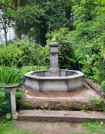 Fontein 78 Franse dorpsfontein