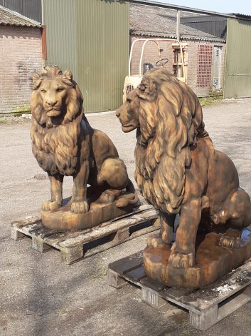 Set grote leeuwen oud roestlook - Afbeelding 2