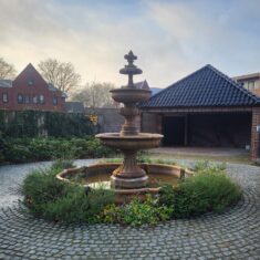 Fontein 27 rand 111 oud roest look