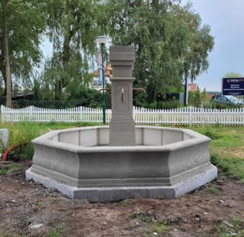 Fontein 75 Kolossale Franse dorpsfontein - Afbeelding 4