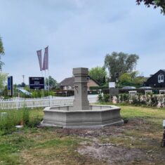 Fontein 75 Kolossale Franse dorpsfontein